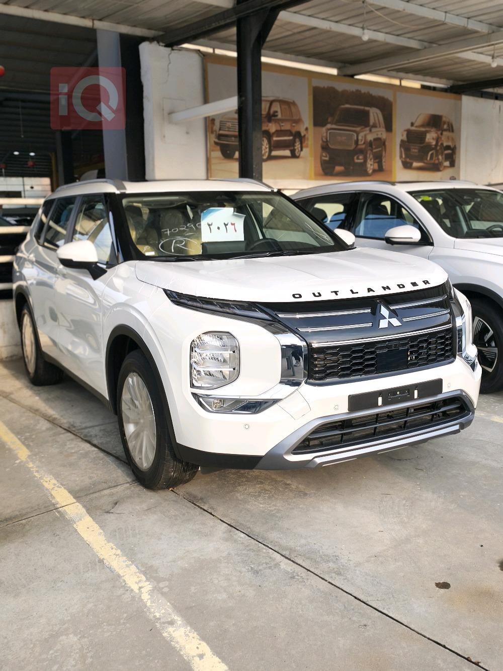 ميتسوبيشي اوتلاندر